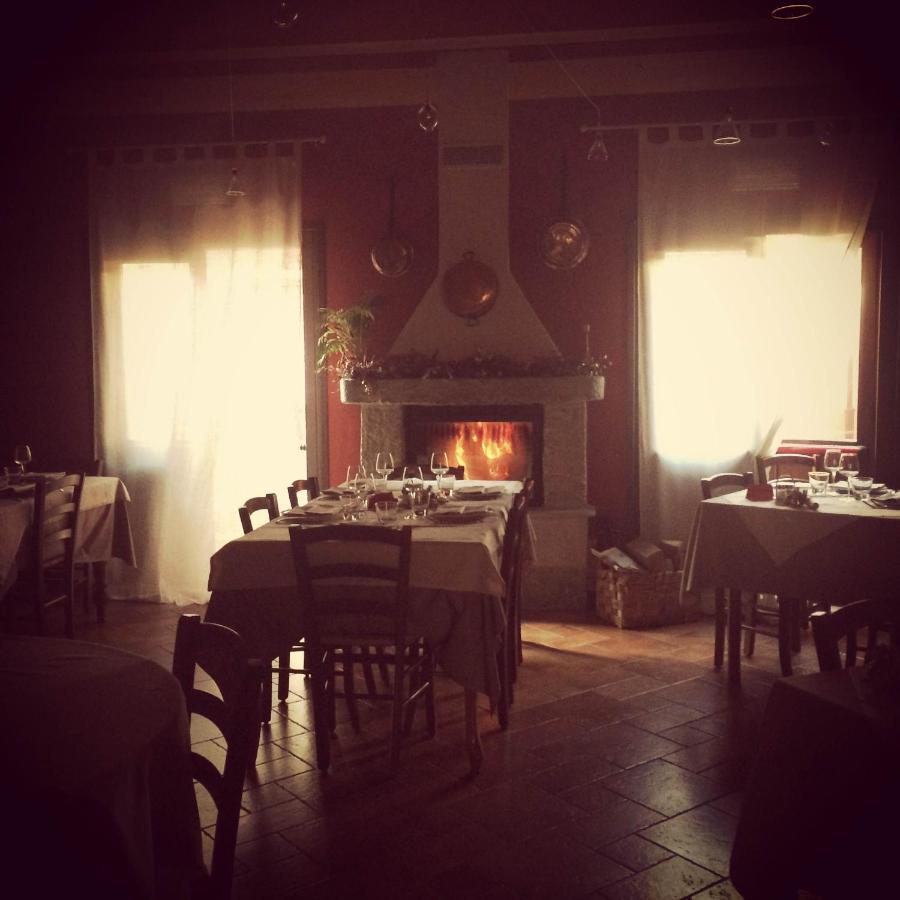 I Malpensanti Del Trieste Monticelli dʼOngina Extérieur photo